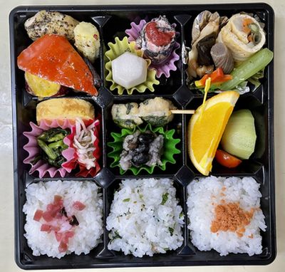 沖縄本島南部を中心に仕出し・会議弁当・イベント弁当・オードブルを提供している花華フーズです。ハイビスカス 1,296円(税引)　1,400円(税込)